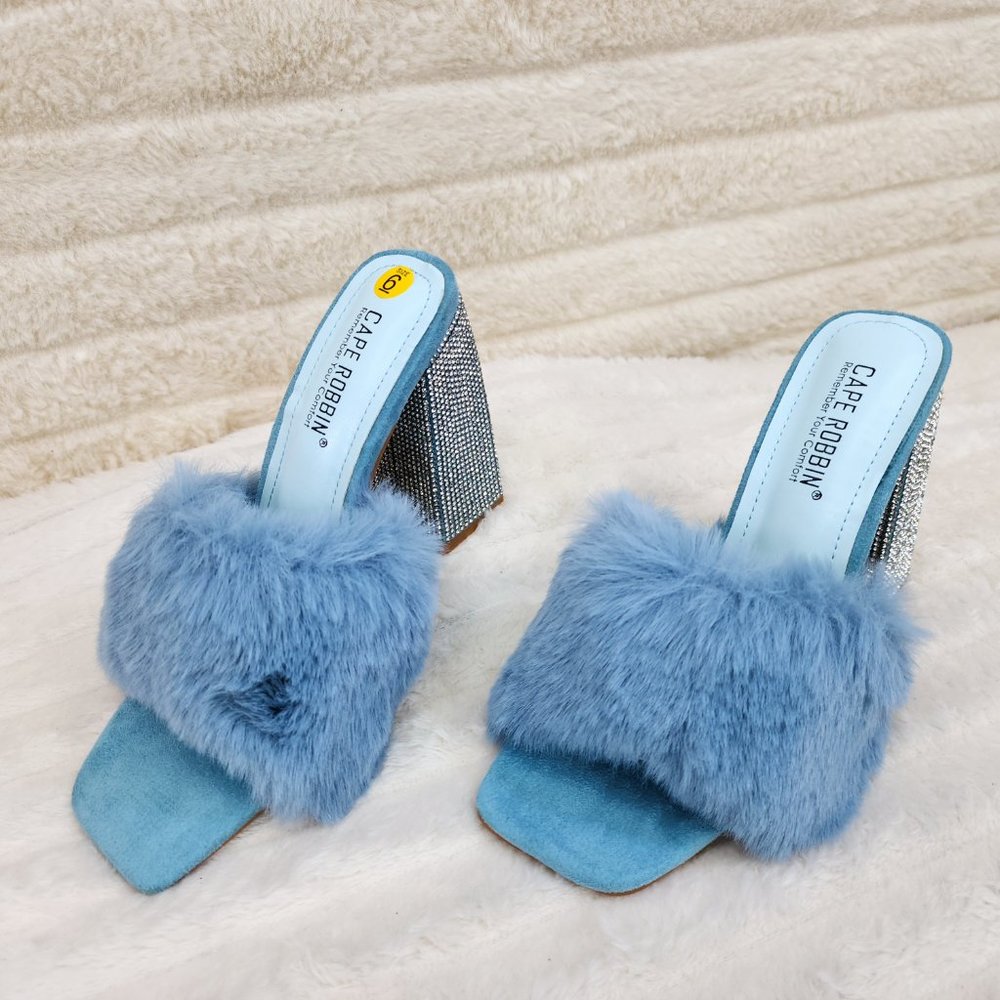 Softy Furry  Sandals By Cape Robbin - Picture 4 of 6